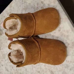 UGG baby boots size 2/3